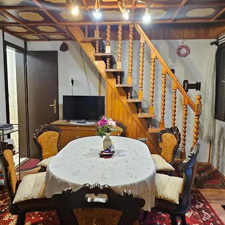Eszterhai Fahaz Vasarosnameny-gergelyiugornya Σπίτι διακοπών Vásárosnamény